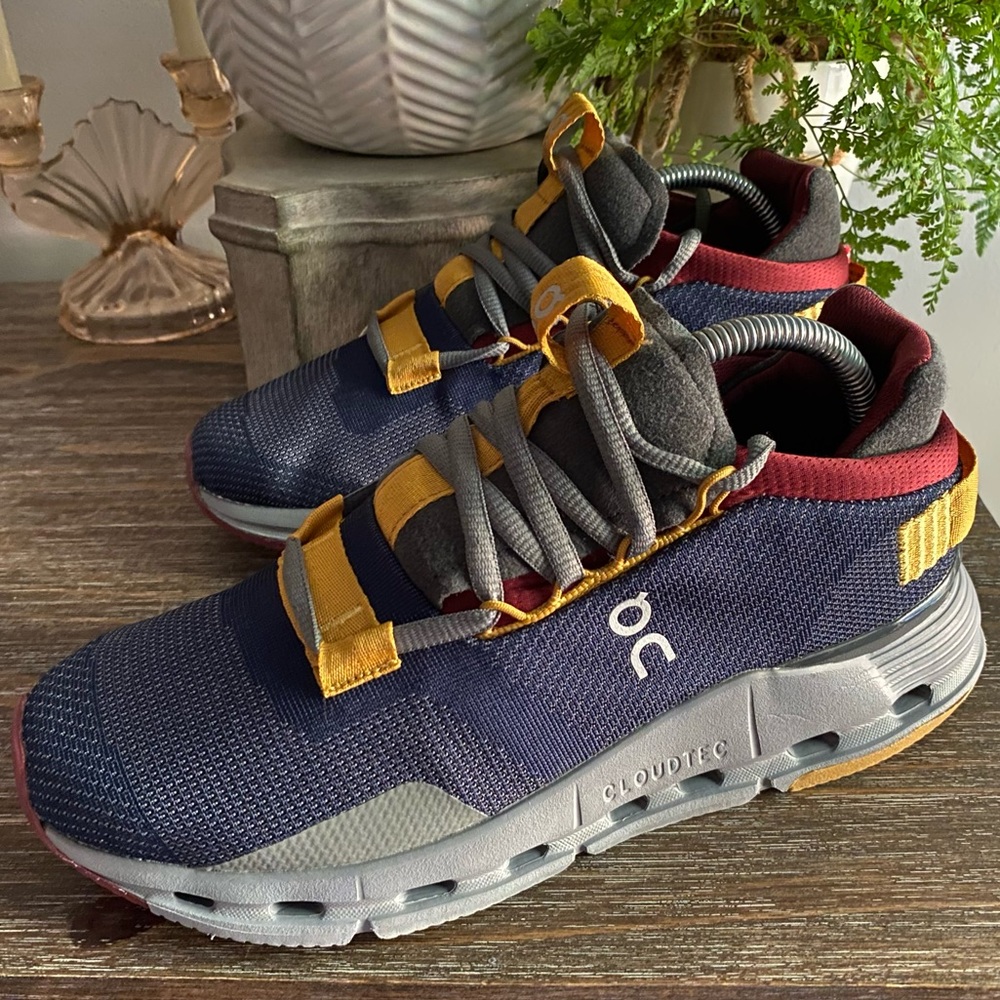 On Cloud Cloudnova Running Athletic Sneakers Shoes Womens 9 Denim Blue Ruby Red - Picture 2 of 11